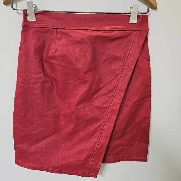 Elegant Red Wrap Skirt Women Size L - Picture 3 of 15